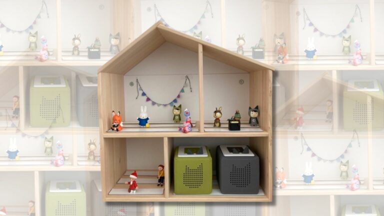 DIY-Tonie Regal: Wie ihr ganz einfach aus dem Ikea Puppenhaus Flisat ein Zuhause für eure Tonies zaubert
